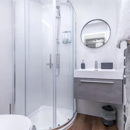 아파트 Heights - 5min Stroll To Harbour & *