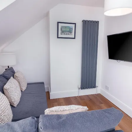 Heights - 5min Stroll To Harbour & *